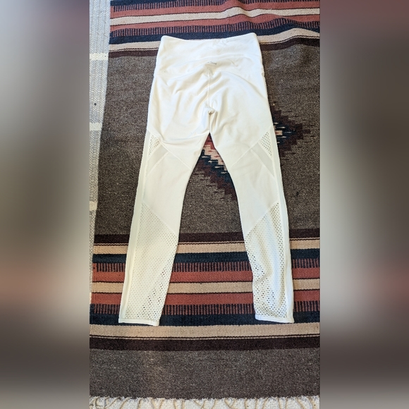 Lorna Jane  - Fierce Booty Support Ankle Biter Tight - Picture 7 of 7